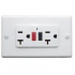 TOMACORRIENTE MASTER CON SALIDA PROTEGIDA GFCI 20A